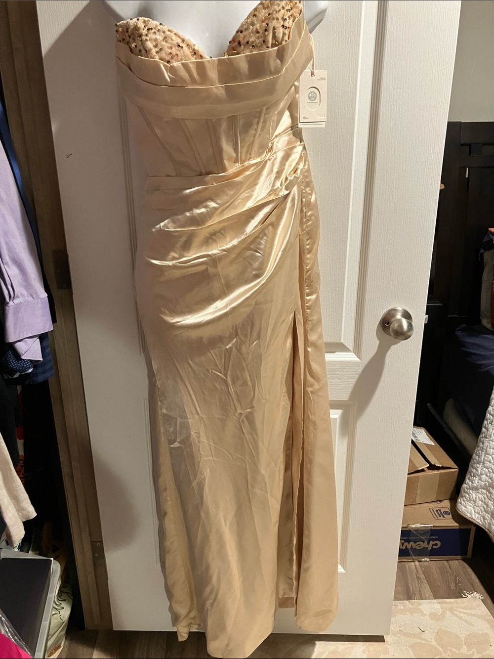 Elegant Strapless Maxi Dress in Champagne